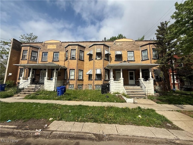 2110 W 98th St, Cleveland, OH 44102 - multi unit property with a porch