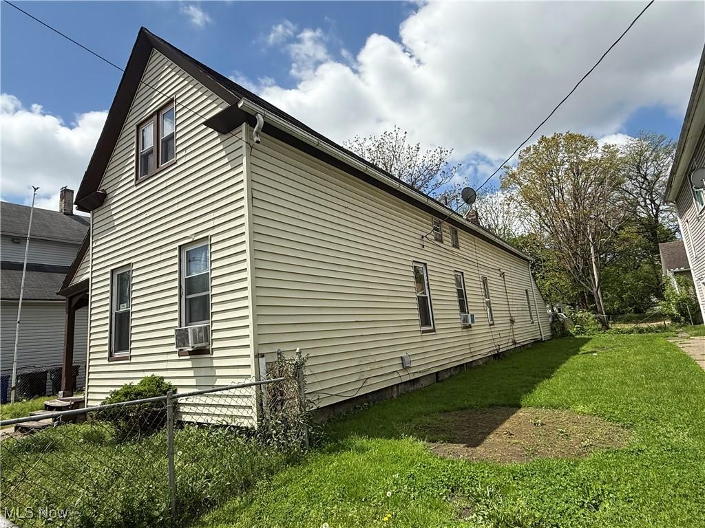 3168 W 48th St, Cleveland, OH 44102 - photo 2
