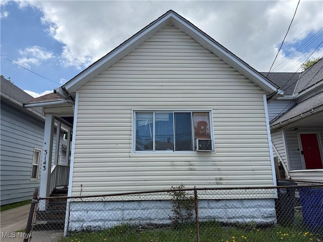 3143 Trowbridge Ave, Cleveland, OH 44109 - photo 2