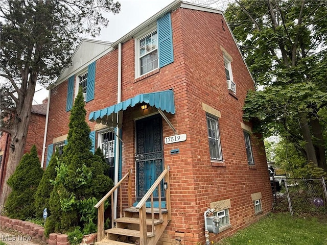 17519 Throckley Ave, Cleveland, OH 44128 - photo 2