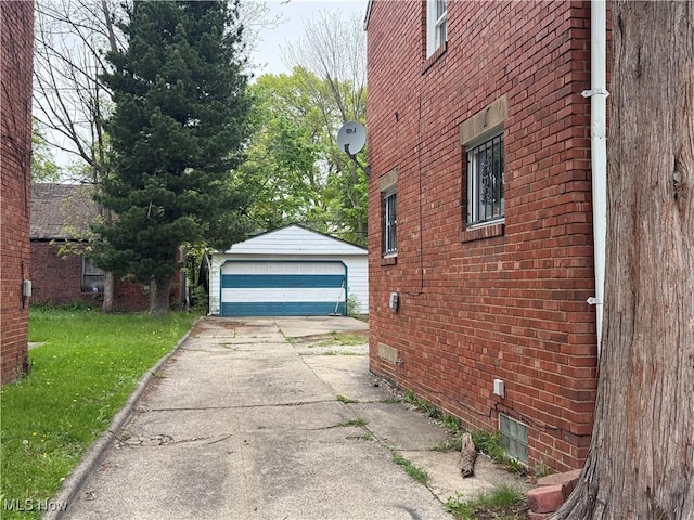 17519 Throckley Ave, Cleveland, OH 44128 - photo 5