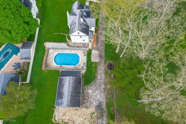 490 N Main St, Magnolia, OH 44643 - drone / aerial view of a pool area