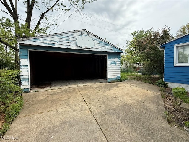 16109 Delrey Ave, Cleveland, OH 44128 - view of detached garage