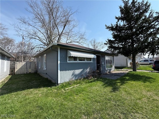 12510 Summerland Ave, Cleveland, OH 44111 - photo 3