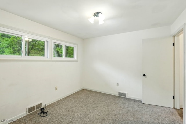 1795 Far View Rd, Green, OH 44312 - unfurnished room with carpet and baseboards