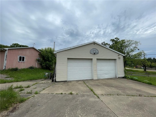 17184 State Route 45, Wellsville, OH 43968 - view of detached garage