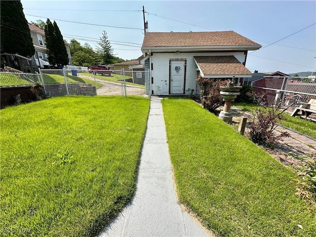 808 Gilbert Ave, Follansbee, WV 26037 - view of yard