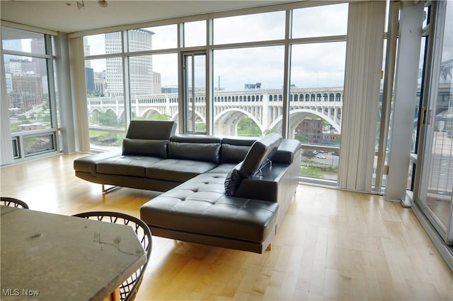 1237 Washington Ave Unit 1101, Cleveland, OH 44113 - photo 3