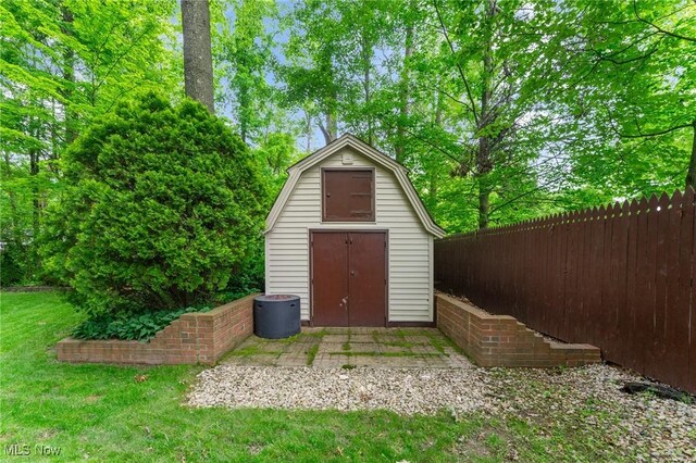 565 Hickory Hollow Dr, Canfield, OH 44406 - photo 35