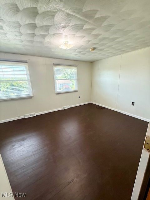 47 Walker Manor Cir, Colliers, WV 26035 - photo 14