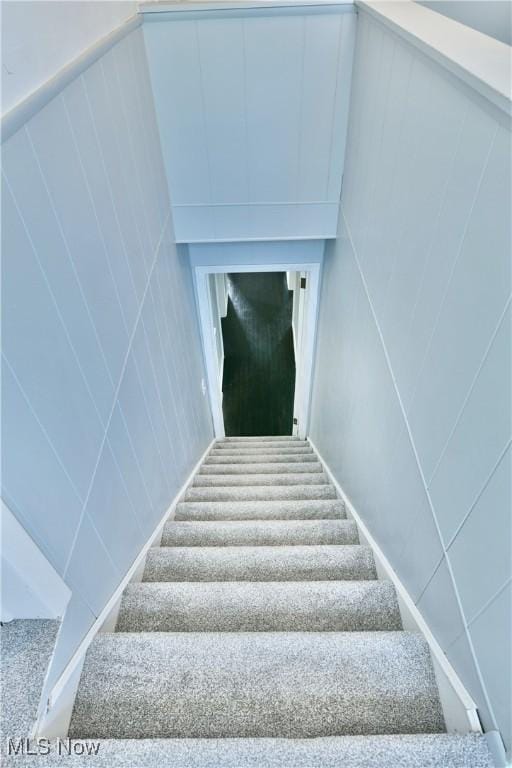 859 Gary Ave, Girard, OH 44420 - view of stairs