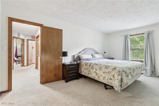 4610 Briarcliff Trl, Copley, OH 44321 - bedroom featuring carpet floors and a textured ceiling