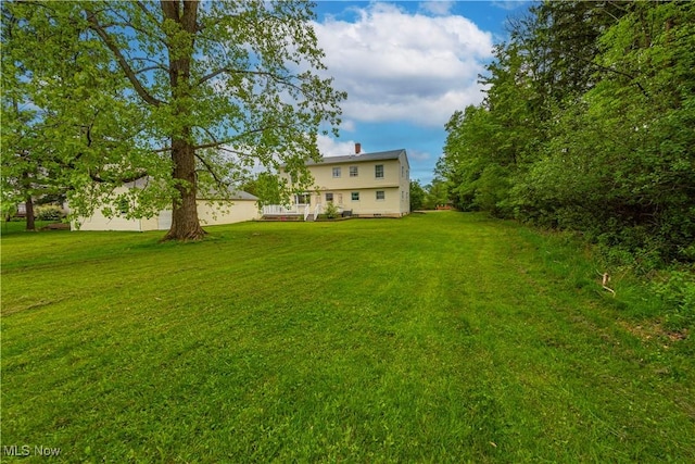 10031 Akins Rd, North Royalton, OH 44133 - view of green lawn