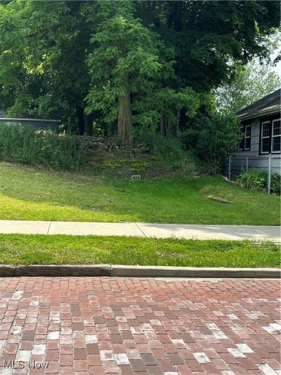 792 Aberdeen St, Akron, OH 44310 - photo 3