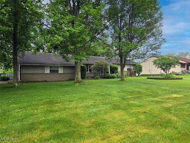 3212 Foxmoor St NE, Hartville, OH 44632 - view of green lawn