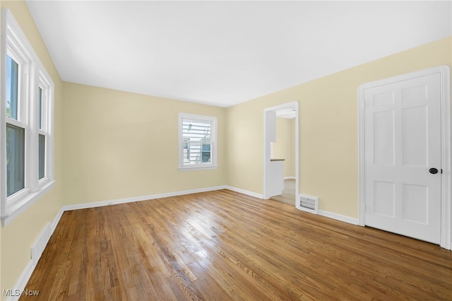 12217 Mortimer Ave, Cleveland, OH 44111 - photo 5