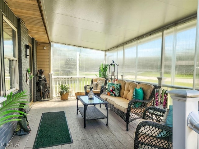 245 N Rd, Niles, OH 44446 - sunroom with an outdoor living space