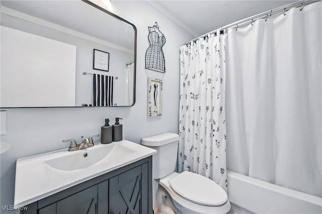245 N Rd, Niles, OH 44446 - bathroom with vanity, toilet, shower / tub combo, and crown molding