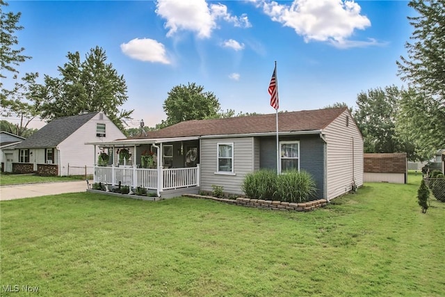 245 N Rd, Niles, OH 44446 - view of front of home featuring a front lawn and covered porch