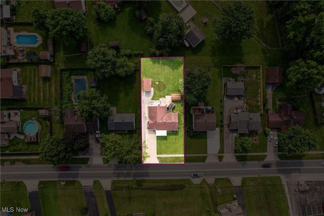 245 N Rd, Niles, OH 44446 - aerial view of residential area with property boundaries highlighted