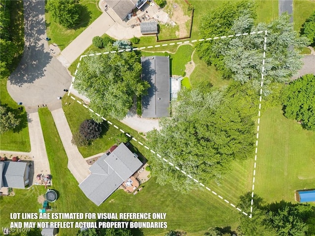 5725 Grove St, Louisville, OH 44641 - drone / aerial view