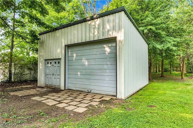 459 Lloyd Rd, Euclid, OH 44132 - view of garage