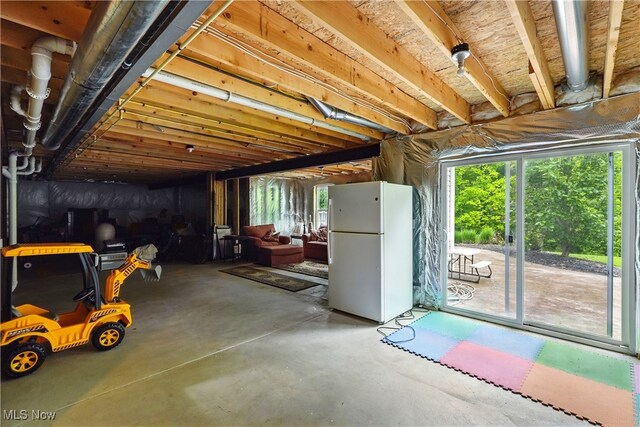 3425 Eryn Pl, Hudson, OH 44236 - below grade area with freestanding refrigerator