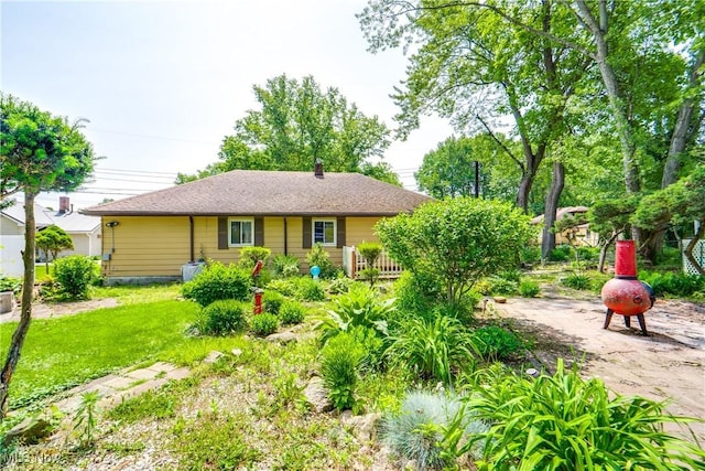 4944 Coleman Dr, Akron, OH 44319 - back of property featuring a lawn