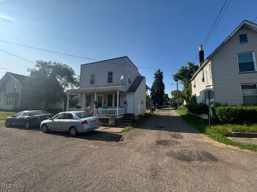 1923 12th St SW, Canton, OH 44706 - view of front of property with covered porch