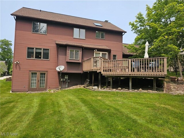 6671 Queens Way N, Royalton, OH 44133 - back of house featuring a yard and a deck