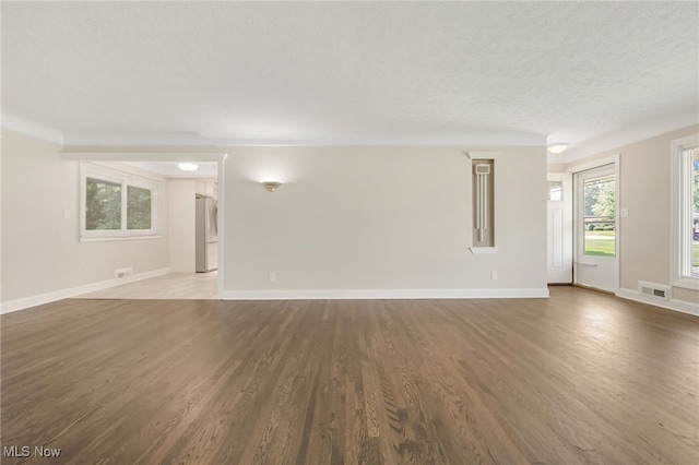 7689 Alan Pkwy, Middleburg Heights, OH 44130 - photo 10