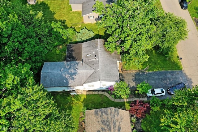 7939 Cherry Hill Dr NE, Warren, OH 44484 - photo 9