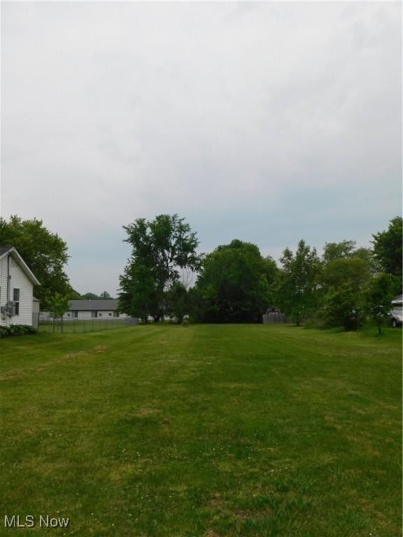 Sherman St, Geneva, OH 44041