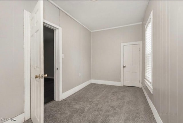 10904 Dixon Rd, Cleveland, OH 44111 - photo 7