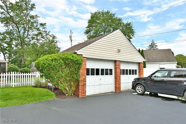 427 Butler Rd NE, Warren, OH 44483