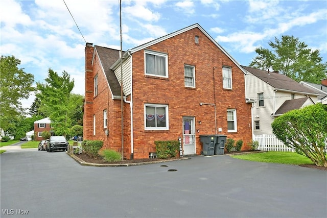 427 Butler Rd NE, Warren, OH 44483