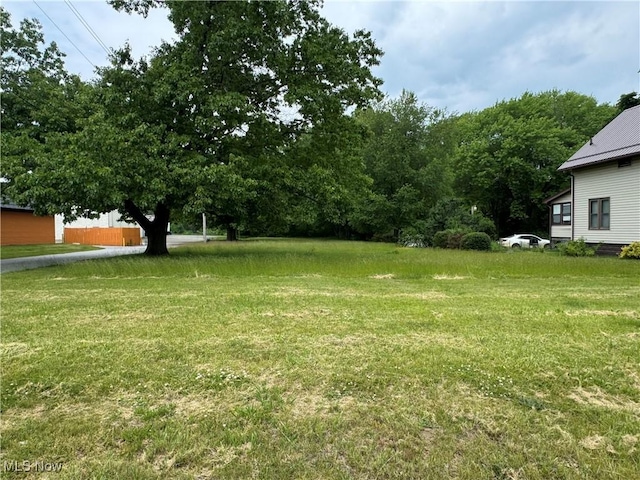 320 W Main Rd, Conneaut, OH 44030