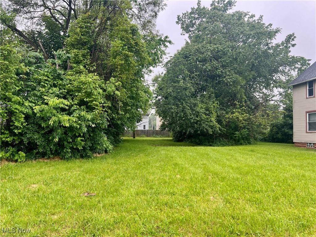 Apple Ave, Lorain, OH 44055 - photo 2
