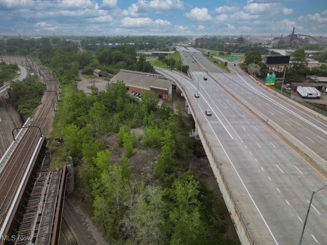 E 37th St, Cleveland, OH 44115 - photo 18