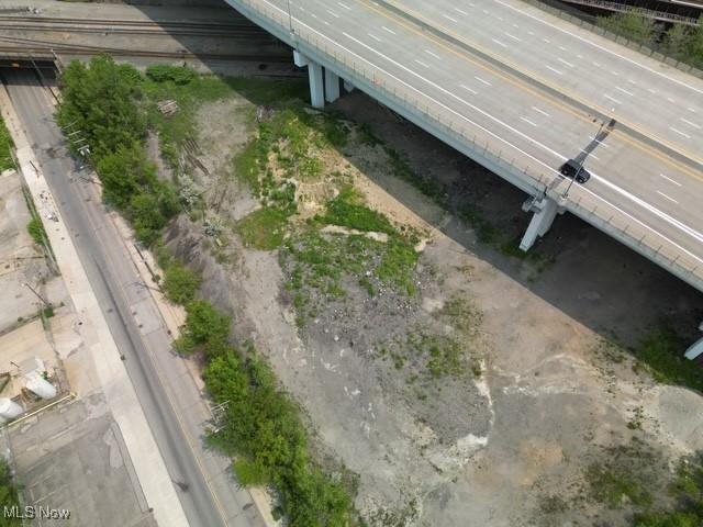 E 37th St, Cleveland, OH 44115 - photo 5