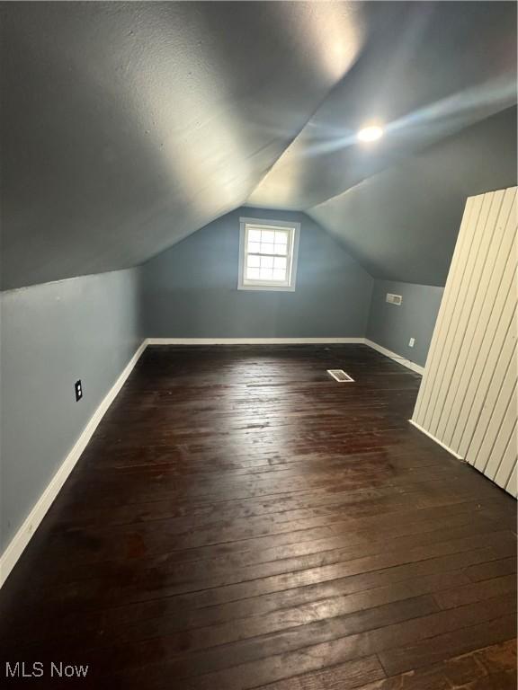 18309 Rockland Ave, Cleveland, OH 44135 - photo 11