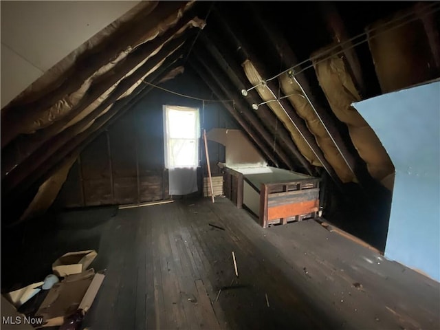 3454 E 118th St, Cleveland, OH 44120 - view of attic