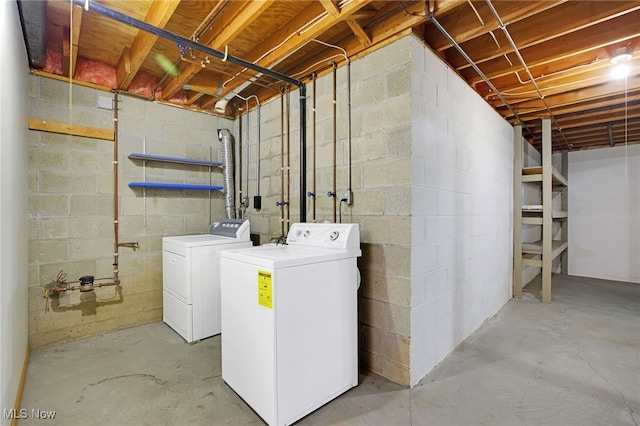 1908 Players Cir, Uniontown, OH 44685 - washroom with independent washer and dryer