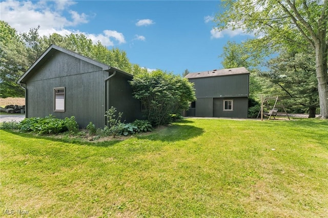 43628 Crestview Rd, Columbiana, OH 44408 - back of property featuring a lawn