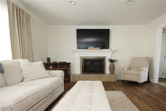 327 Country Club Blvd, Weirton, WV 26062 - living area with crown molding, dark wood-type flooring, a high end fireplace, baseboards, and recessed lighting