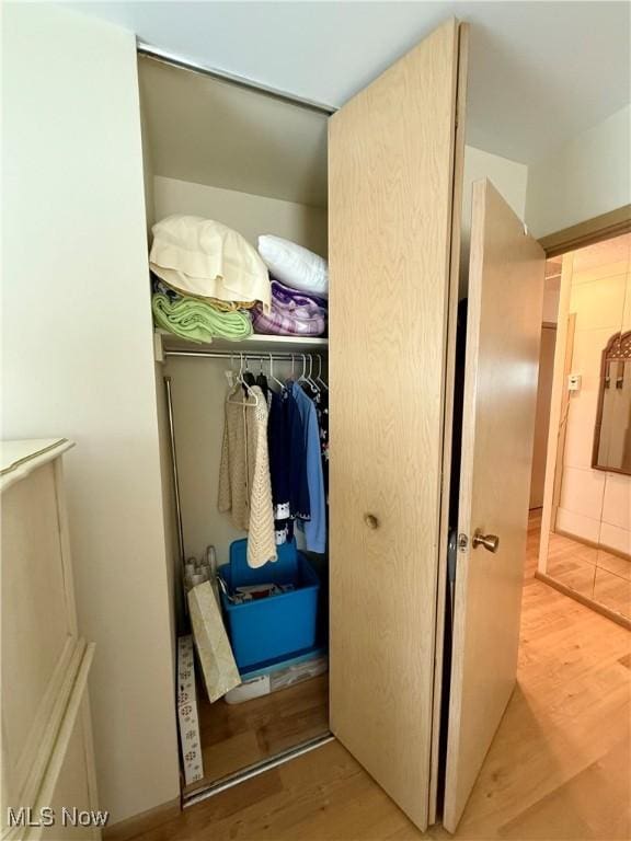 904 Donegal Dr W, Follansbee, WV 26037 - view of closet