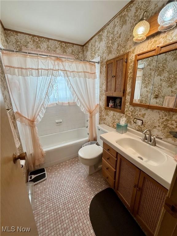 904 Donegal Dr W, Follansbee, WV 26037 - full bathroom with wallpapered walls, shower / bath combo, vanity, toilet, and tile patterned flooring