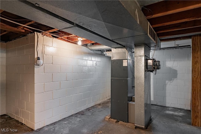 1303 28th St, Vienna, WV 26105 - unfinished below grade area with heating unit
