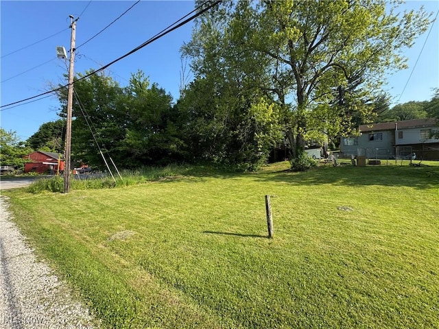 135 Finley Ave, Cambridge, OH 43725 - photo 2