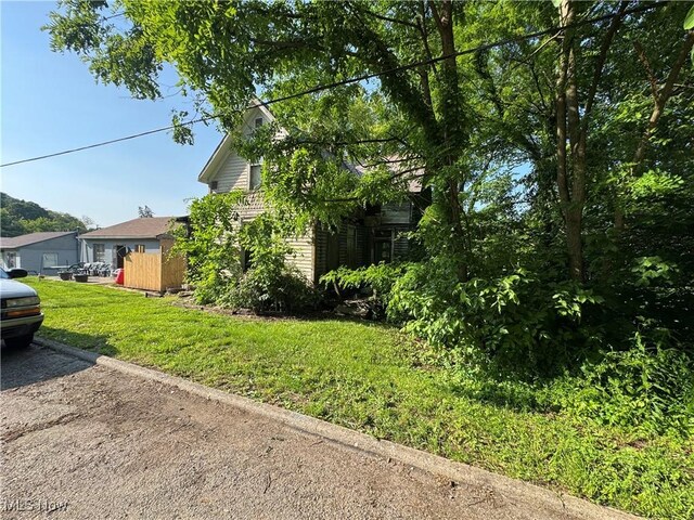 135 Finley Ave, Cambridge, OH 43725 - photo 4
